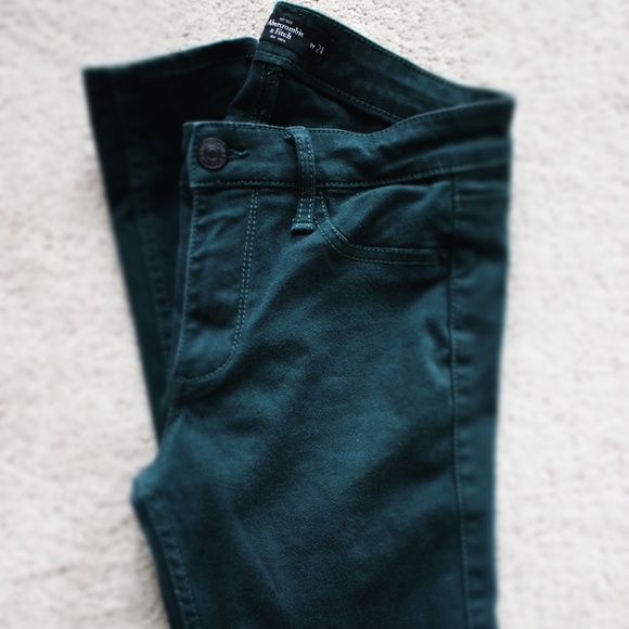 Abercrombie & Fitch Pants - Abercombie Hunter Green Jeans 00/24 Abercrombie & Fitch Pants - Abercombie Hunter Green Jeans 00/24